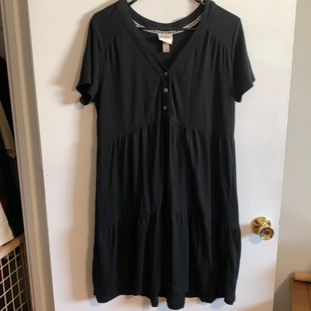 Black Dress by Knox Rose